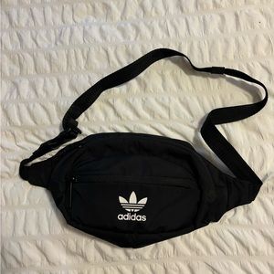 Adidas cross body / fanny pack